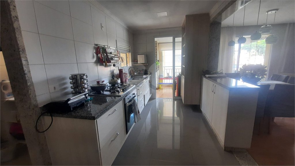 Apartamento à venda com 3 quartos, sendo 1 suíte, em Vila Santo Antônio, Guarulhos, SP