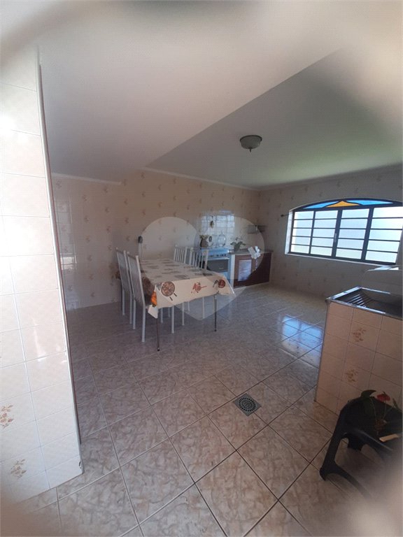 Casa à venda com 3 quartos, sendo 1 suíte, no Centro, Vinhedo, SP