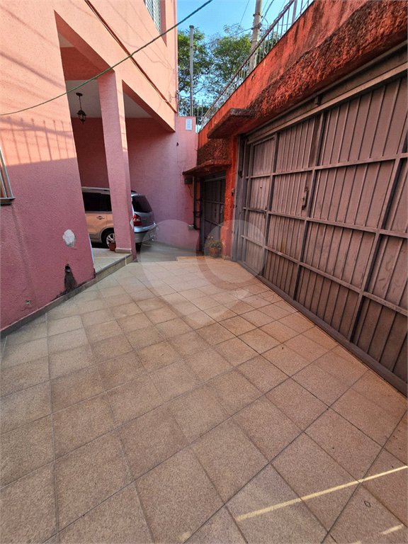 Sobrado à venda com 5 quartos, sendo 1 suíte, em Vila Bonilha, São Paulo, SP