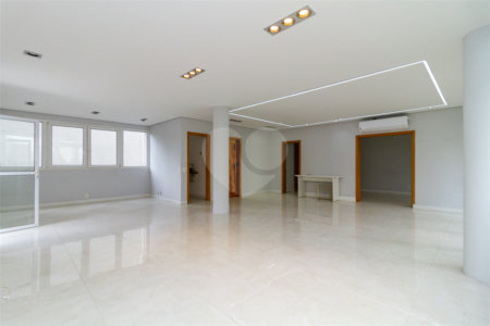 Apartamento à venda com 3 quartos, sendo 1 suíte, em Jardim Paulista, São Paulo, SP