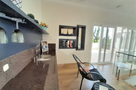 Casa à Venda no Condomínio Damha III – Elegância e Conforto para sua Família