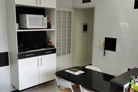 Casa à venda com 3 suítes em Vila Ipojuca, São Paulo, SP