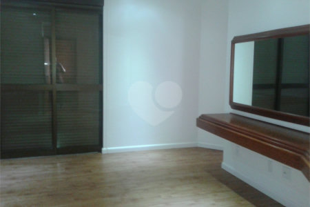 Apartamento à venda com 4 quartos, sendo 3 suítes, em Santana, São Paulo, SP