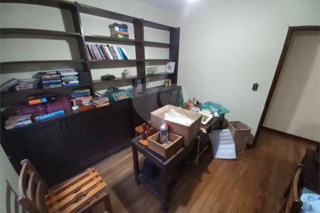 Casa à venda com 4 quartos, sendo 2 suítes,  em Parque Esmeralda, São Paulo, SP