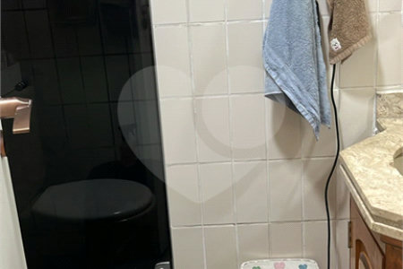 Apartamento à venda com 3 quartos, sendo 1 suíte,  em Jardim das Acácias, São Paulo, SP