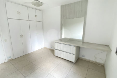 Apartamento à venda com 3 quartos, sendo 1 suíte, em Campo Belo, São Paulo, SP