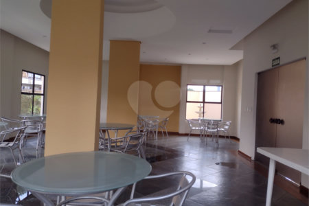 Apartamento à venda com 3 quartos, sendo 1 suíte, em Vila Oliveira, Mogi das Cruzes, SP