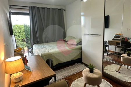 Apartamento à venda com 4 quartos, sendo 1 suíte,  no Centro, Ponta Porã, MS