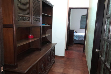 Casa à venda com 5 quartos, sendo 1 suíte,  em Jardim Anhangüera, Ribeirão Preto, SP