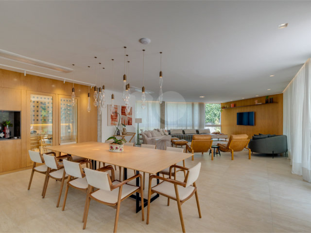 Casa à venda com 3 suítes no condomínio Residencial Canumã, São Paulo - SP