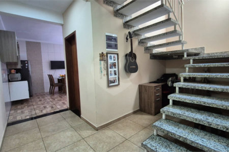 Casa à venda com 3 quartos, sendo 1 suíte,  em Jardim Sorocaba Park, Sorocaba, SP