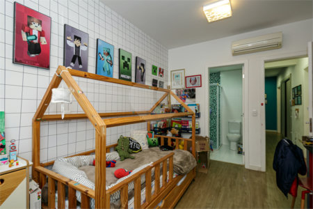 Casa à venda com 4 suítes no condomínio Villaggio DI Palme, São Paulo - SP