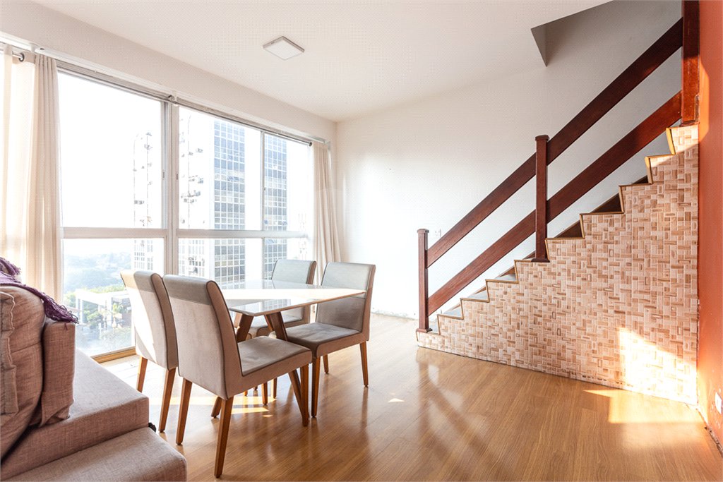 Apartamento à venda com 4 quartos, sendo 2 suítes, em Bela Vista, São Paulo, SP