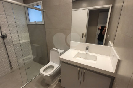 Casa Térrea à venda com 5 quartos, sendo 2 suítes, em Água Fria, São Paulo, SP