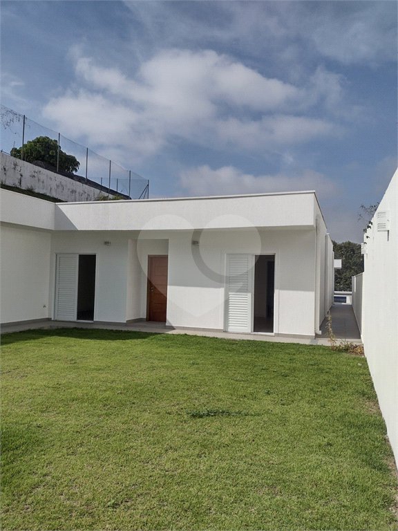 Casa à venda com 4 suítes no condomínio Estância Marambaia, Vinhedo - SP