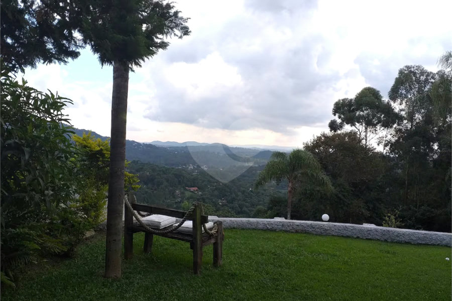 Casa à venda com 2 quartos, sendo 1 suíte, no condomínio Sausalito, Mairiporã - SP