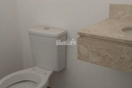 Casa à venda com 3 quartos, sendo 2 suítes, em Jardim do Lago, Atibaia, SP