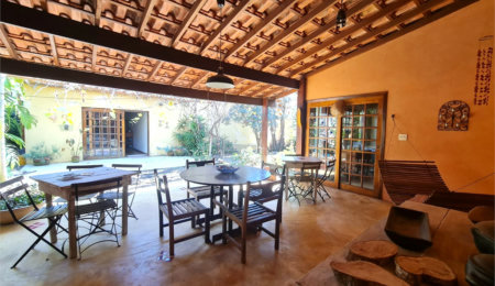 Casa Térrea à venda com 4 quartos, sendo 2 suítes,  em Interlagos, São Paulo, SP