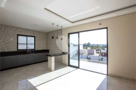 Casa à venda com 3 quartos, sendo 1 suíte, no condomínio Jardim Piemonte, Indaiatuba - SP
