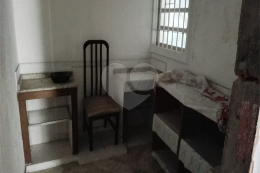Casa Térrea à venda com 4 quartos, sendo 1 suíte, em Vila Antonieta, São Paulo, SP