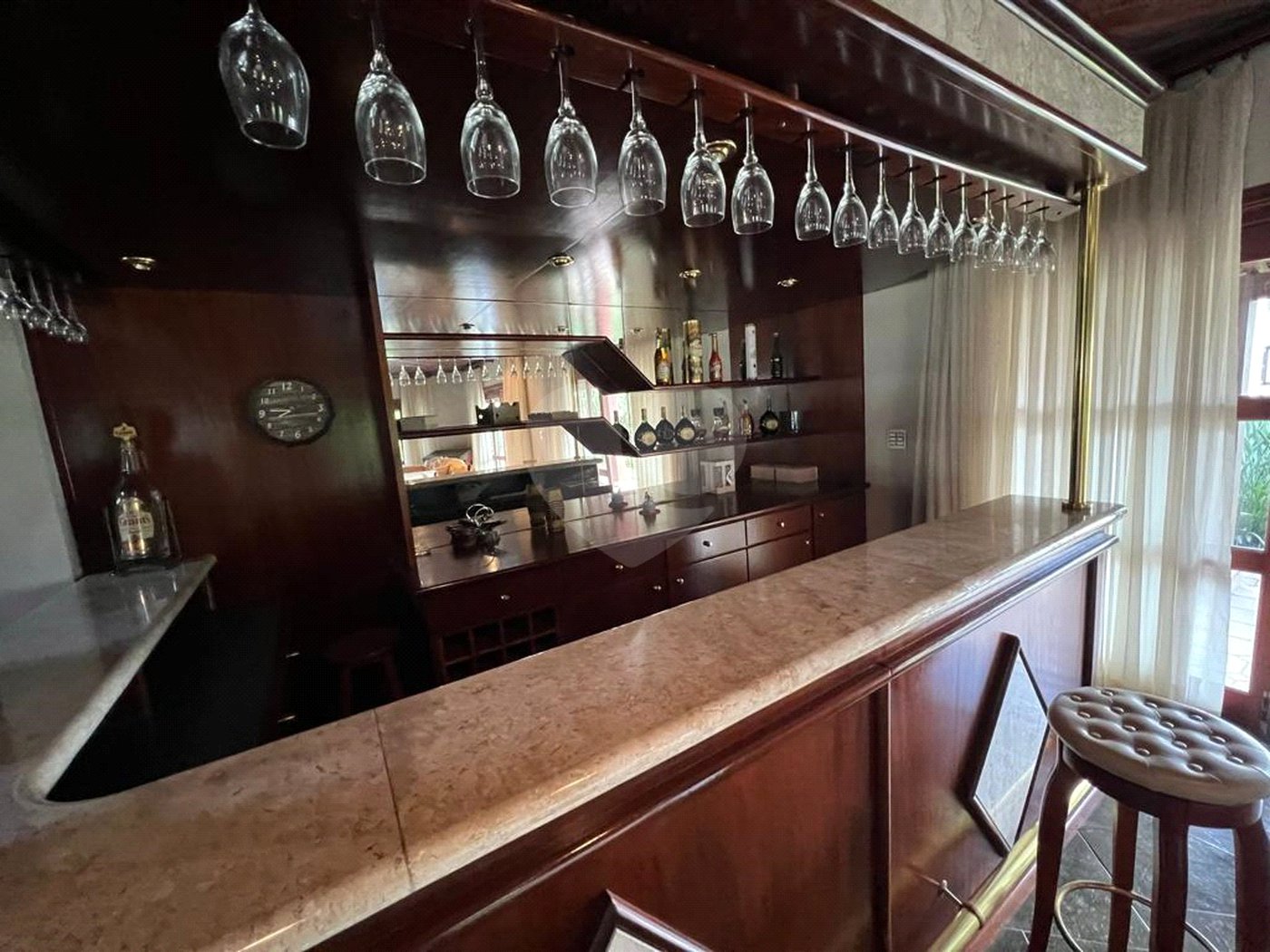 Casa à venda ou para alugar com 4 quartos, sendo 3 suítes, no condomínio Monte Belo, Salto - SP