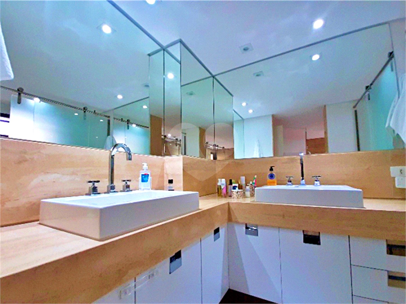 Apartamento à venda com 4 quartos, sendo 3 suítes, em Santana, São Paulo, SP