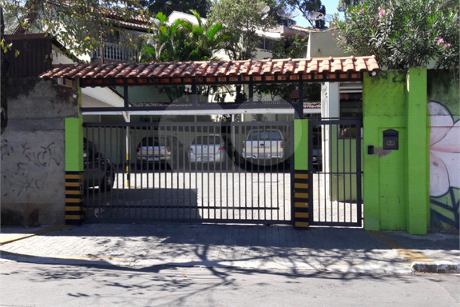 Casa à venda com 2 quartos no condomínio Nova Vida, São Paulo - SP