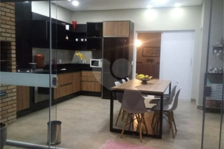 Casa à venda com 3 quartos, sendo 1 suíte, no condomínio Ibiaram 1, Itupeva - SP