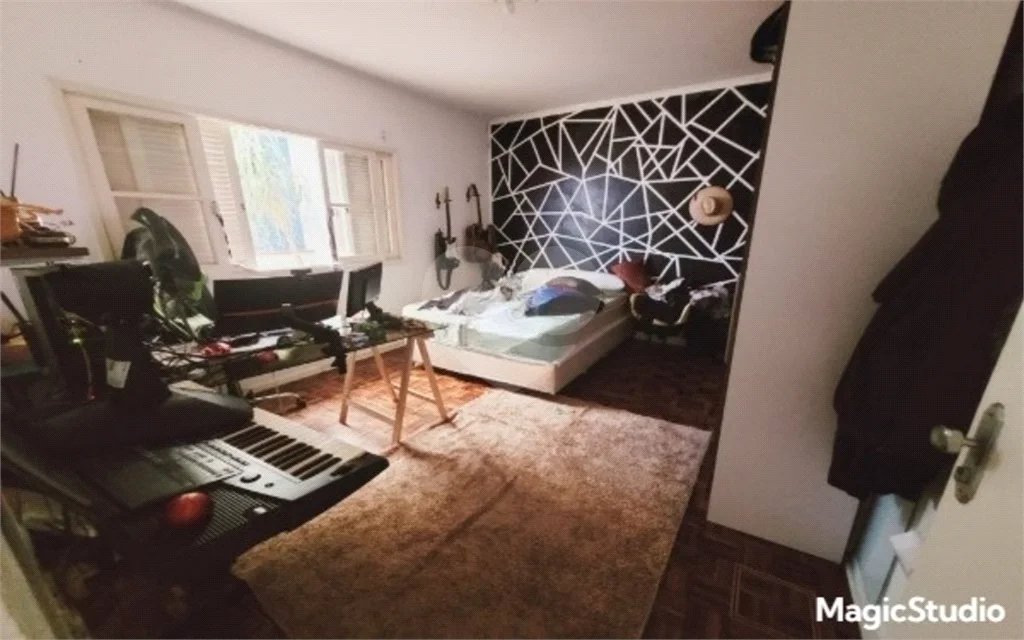 Casa para venda ou locação em São Caetano do Sul, no bairro Olímpico, com 307 m², 8 quartos (3 suítes) e 10 vagas de garagem
