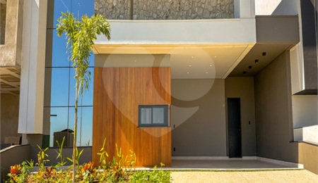Casa à venda com 3 suítes no condomínio Residencial Dona Maria Candida, Indaiatuba - SP