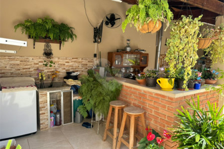 Casa à venda com 2 quartos, sendo 1 suíte, em Jardim Shangri-lá, Itapetininga, SP