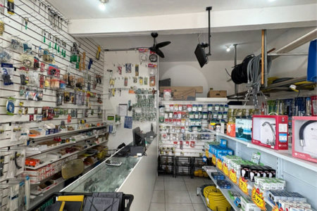 Salão para alugar em Vila Acoreana, Poá, SP