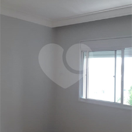 Apartamento à venda com 3 quartos, sendo 1 suíte,  em Jardim Vazani, São Paulo, SP