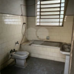 Casa à venda com 3 quartos, sendo 1 suíte, em Indianópolis, São Paulo, SP