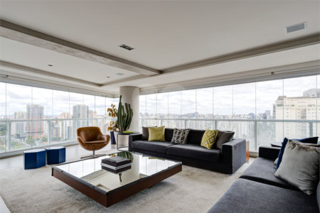 Apartamento à venda com 3 suítes em Campo Belo, São Paulo, SP