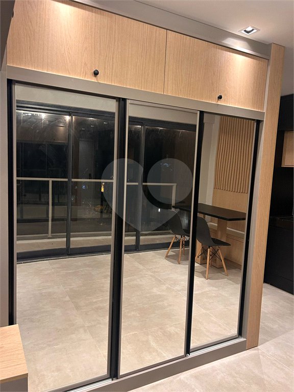 Apartamento à venda ou para alugar com 1 suíte em Pinheiros, São Paulo, SP