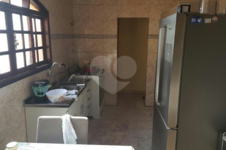 Casa à venda com 5 quartos, sendo 1 suíte, em Água Fria, São Paulo, SP