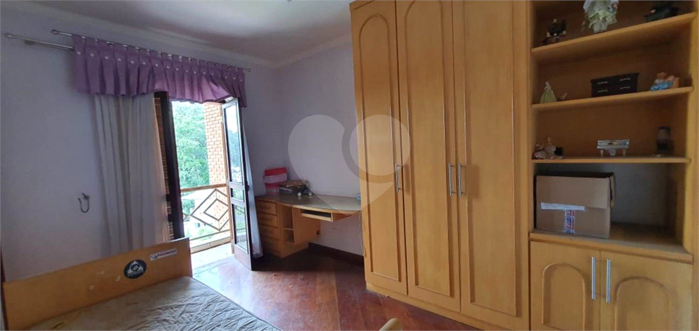 Sobrado à venda ou para alugar com 5 quartos, sendo 3 suítes,  em Tremembé, São Paulo, SP