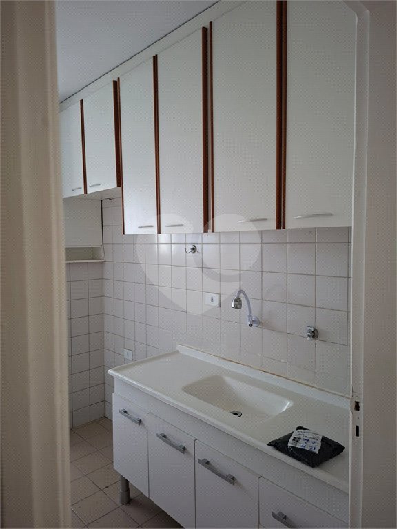 Apartamento à venda com 2 quartos em Parque Maria Domitila, São Paulo, SP