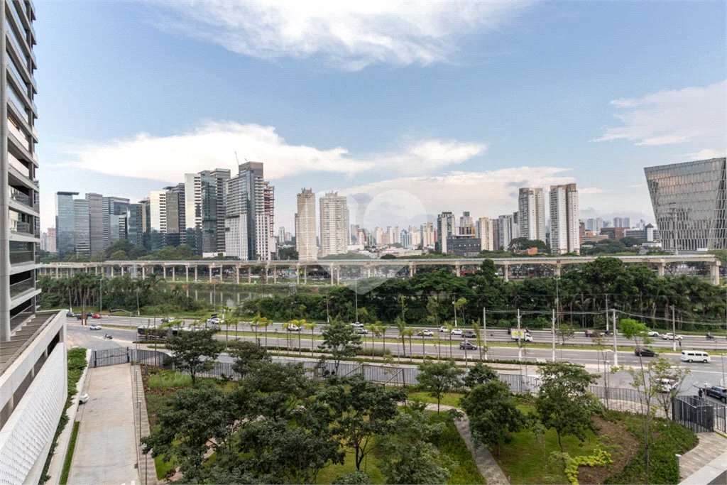 Apartamento à venda com 3 suítes em Jardim Morumbi, São Paulo, SP