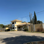 Casa à venda com 3 quartos, sendo 1 suíte, no condomínio Vale do Lago, Sorocaba - SP