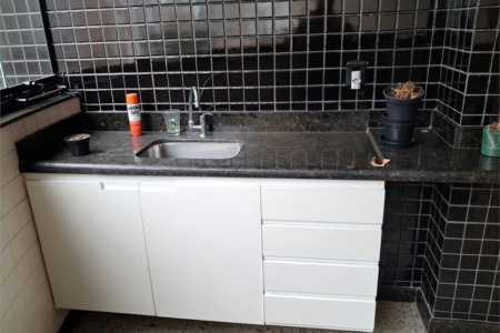 Apartamento Residencial à venda, Gonzaga, Santos - AP0761.