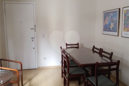 Apartamento à venda com 3 quartos, sendo 1 suíte,  em Pinheiros, São Paulo, SP