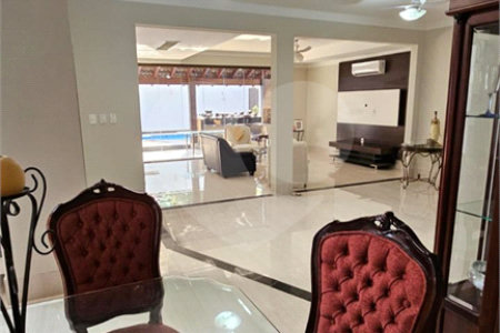 Casa à venda com 5 suítes no condomínio Alphagarden, Cuiabá - MT