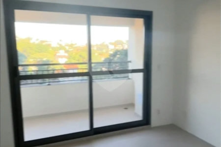 Apartamento à venda com 1 quarto em Vila Pirajussara, São Paulo, SP
