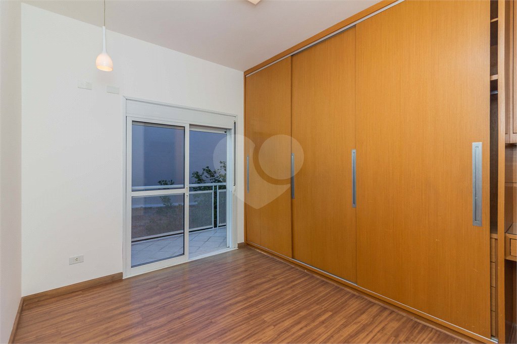 Sobrado à venda com 4 quartos, sendo 3 suítes,  em Tremembé, São Paulo, SP