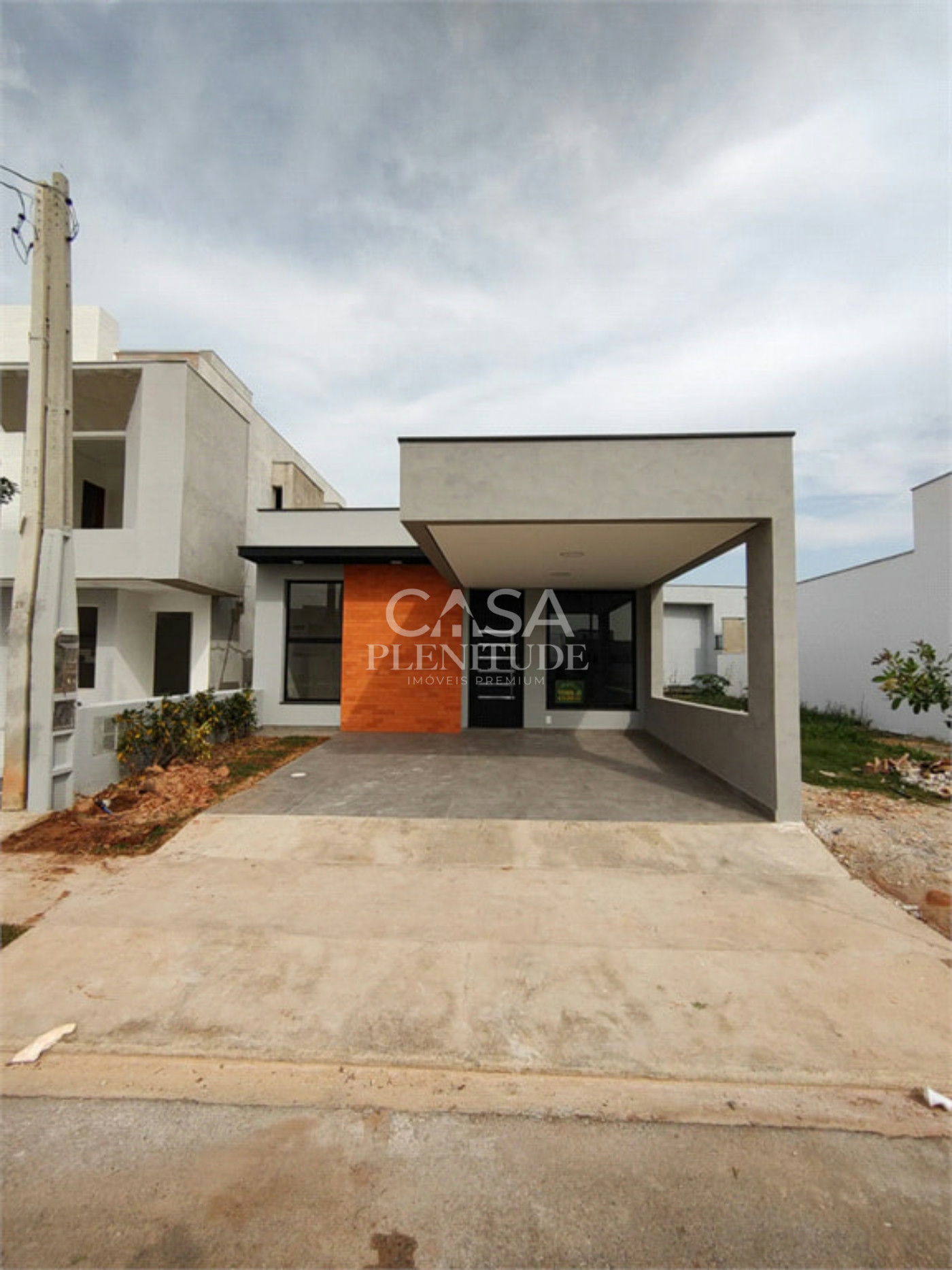 Casa em condomínio à venda com 3 quartos, sendo 1 suíte,  em Horto Florestal, Sorocaba, SP
