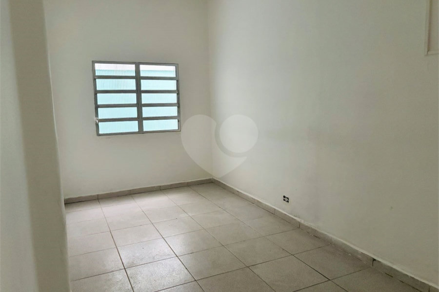 Sobrado à venda com 3 quartos, sendo 1 suíte, em Vila Romana, São Paulo, SP