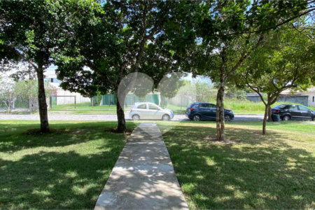 Casa à venda com 2 quartos, sendo 4 suítes, em Orla Norte, Porto Seguro, BA