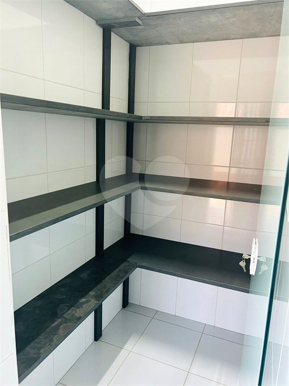 Casa à venda com 3 suítes no condomínio Terras de São Francisco, Vinhedo - SP